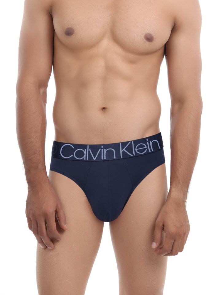 Calvin Klein Men's Underwear Ck One Micro Hip Briefs, Logo Step