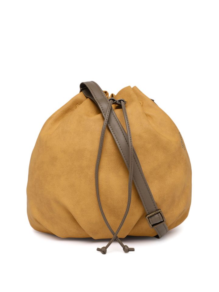 baggit mustard yellow solid sling bag