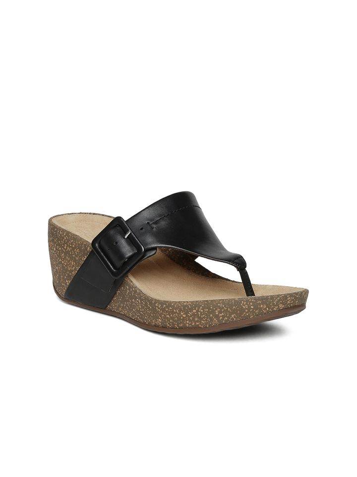 Clarks ladies sales black sandals
