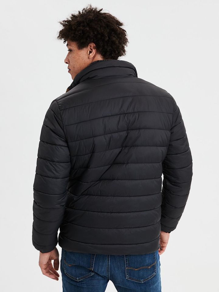 Buy AMERICAN EAGLE OUTFITTERS Men Black 
