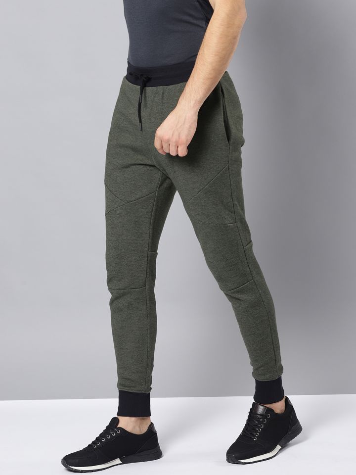 Buy UNDER ARMOUR Men Olive Green Solid Unstoppable 2X Knit Joggers