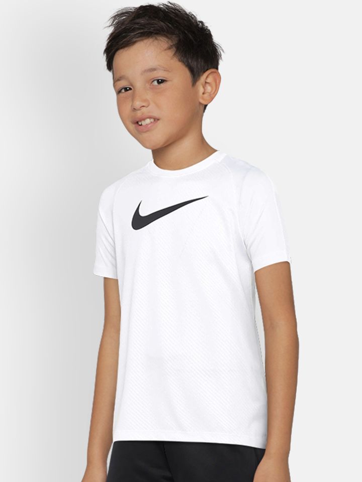 Nike boys tee deals
