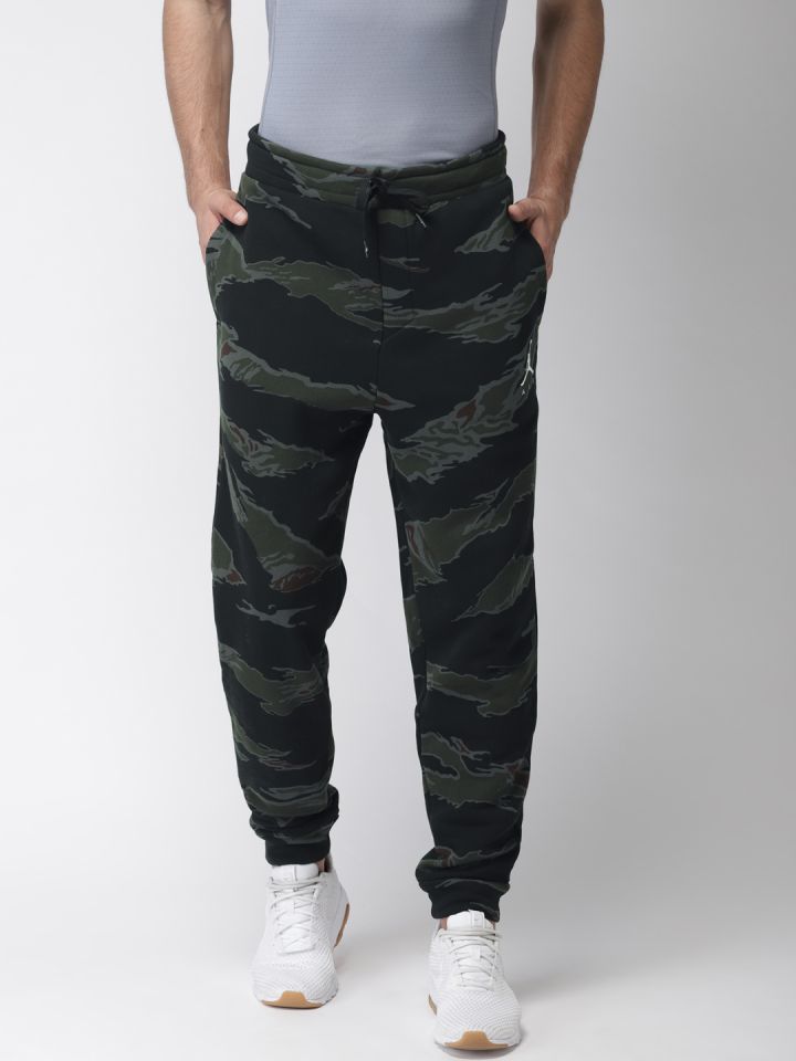 Nike black camo joggers store