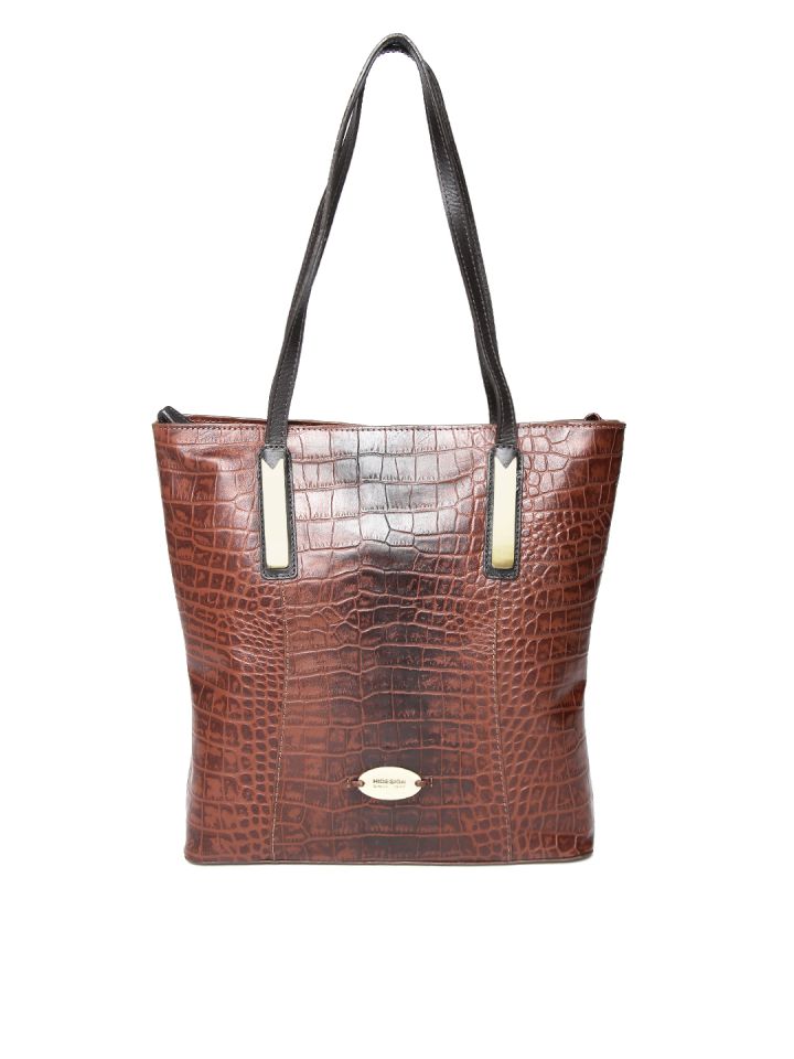 Buy Hidesign Maroon Textured Leather Shoulder Bag  Handbags for Women  2436374  Myntra