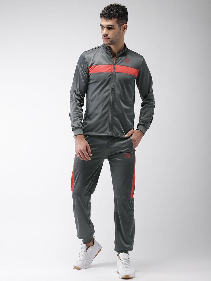 2go tracksuit