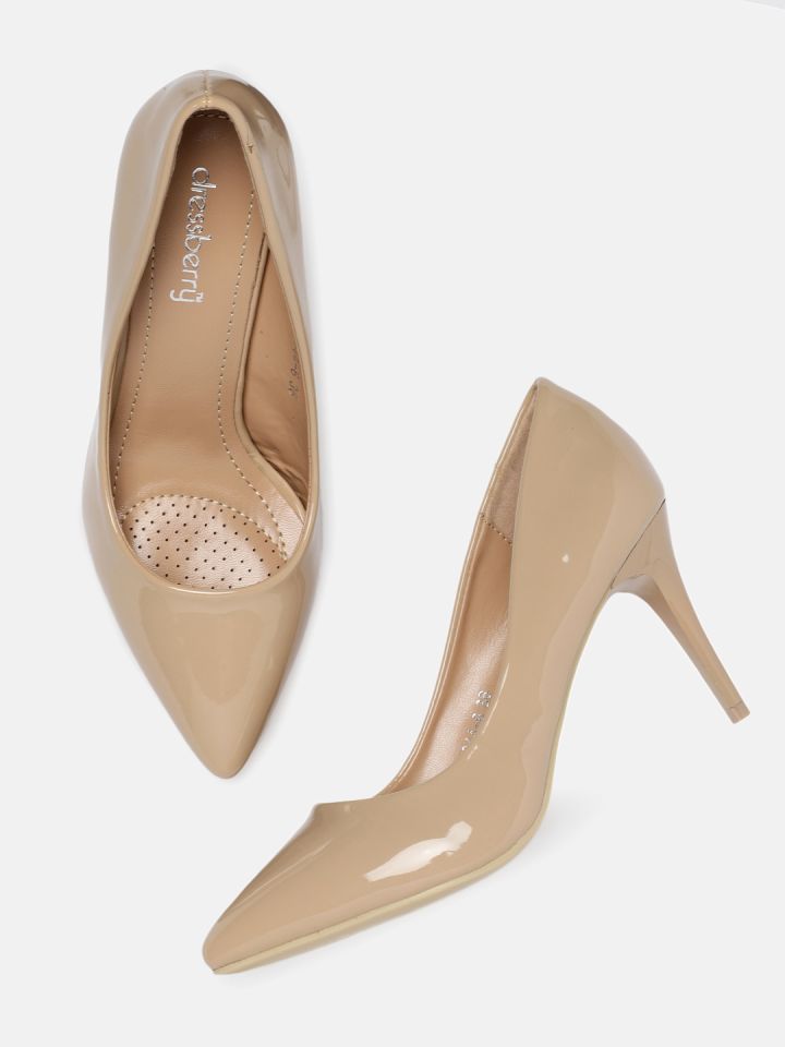 Womens beige pumps top