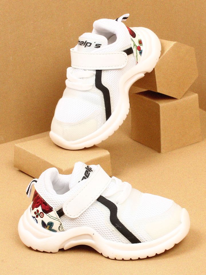 Walktrendy shoes top