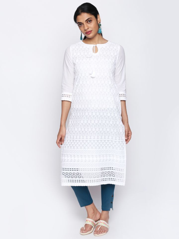 Naari white kurta Clearance