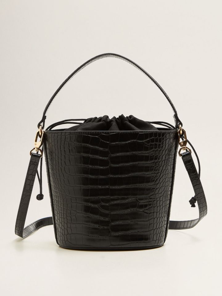 Mango black croc best sale textured sling bag