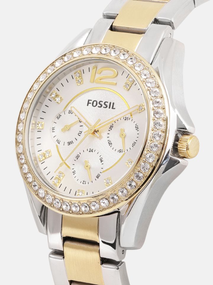 Silver Toned Factory Serviced Analogue 
