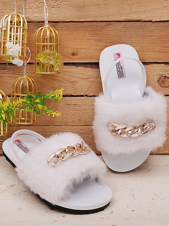Girls sale in sliders