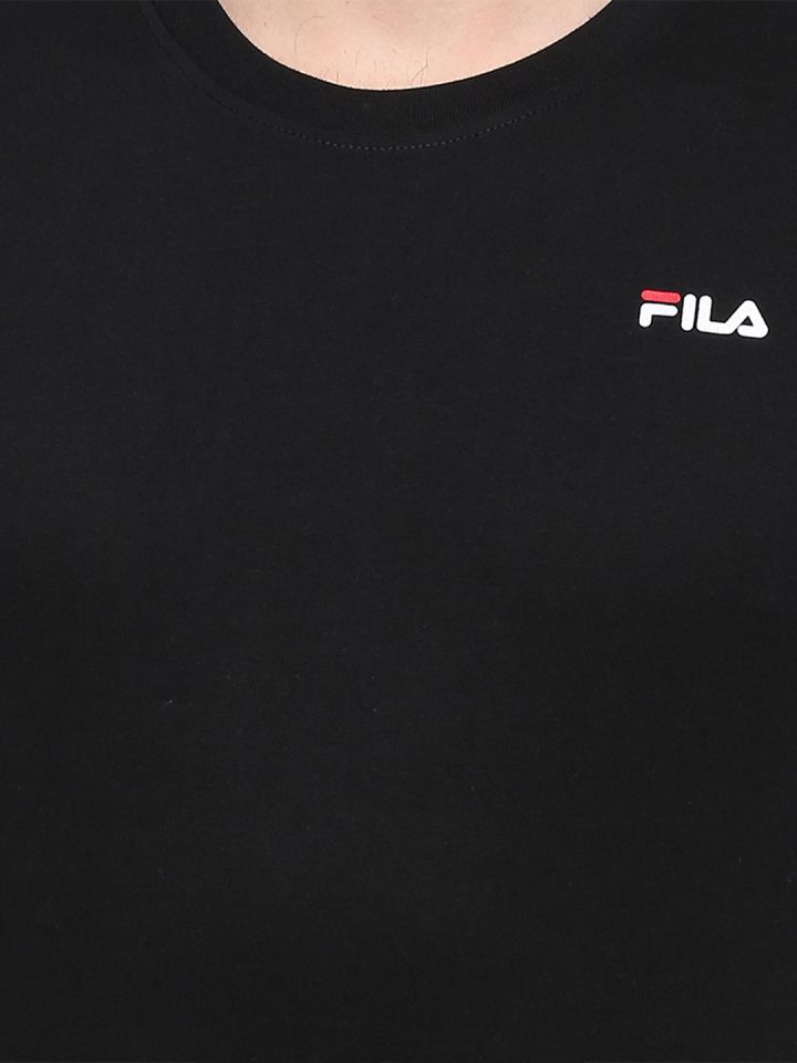 Fila t shirt hotsell small logo