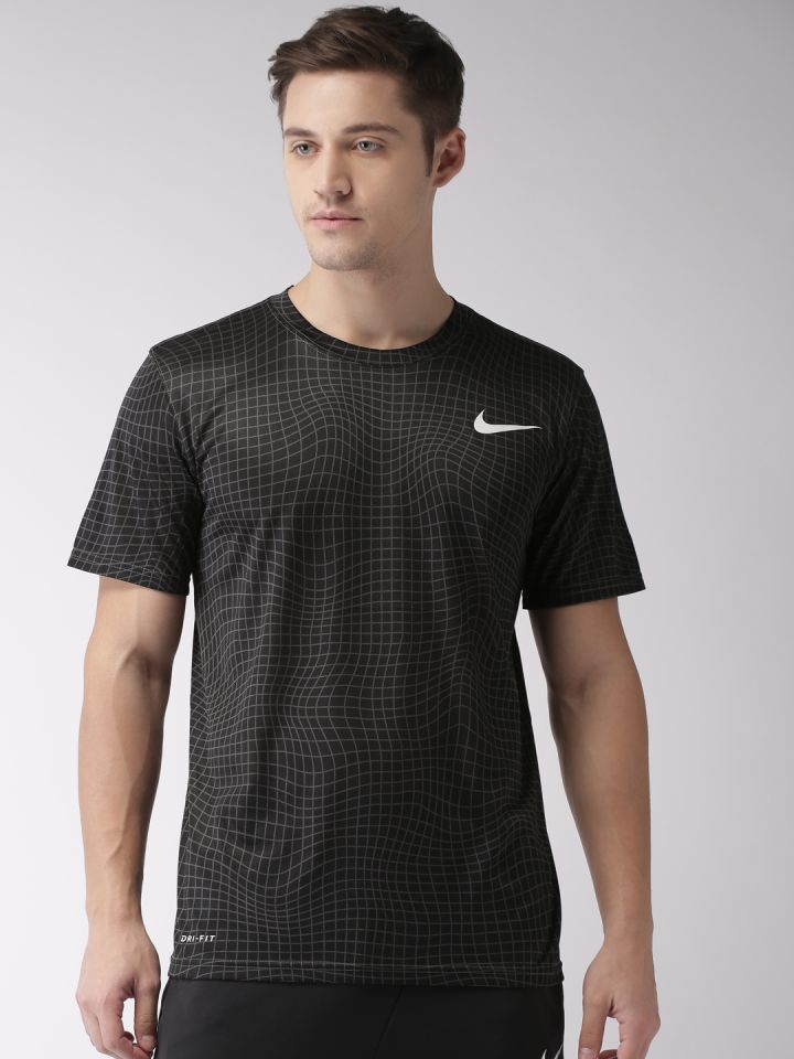 Nike Men Black Grey Checked AS M NK DRY FIT Standard Fit T Shirt
