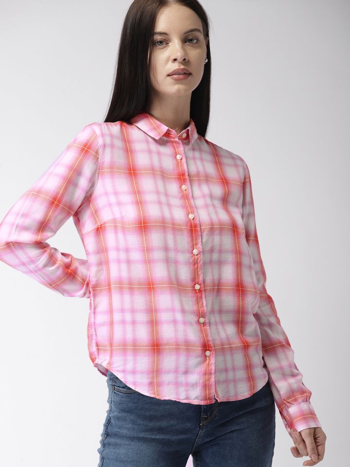 Buy Levis Women Pink White Regular Fit Checked Casual Shirt