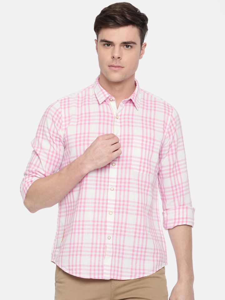 Pepe Jeans Men Pink White Regular Fit Checked Casual Shirt