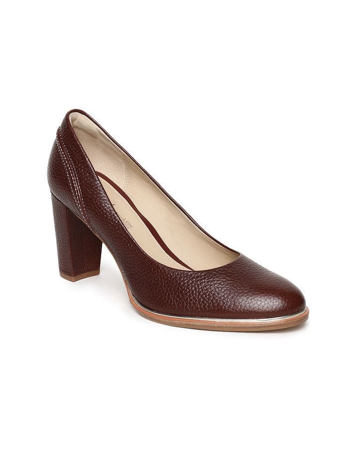 clarks brown pumps
