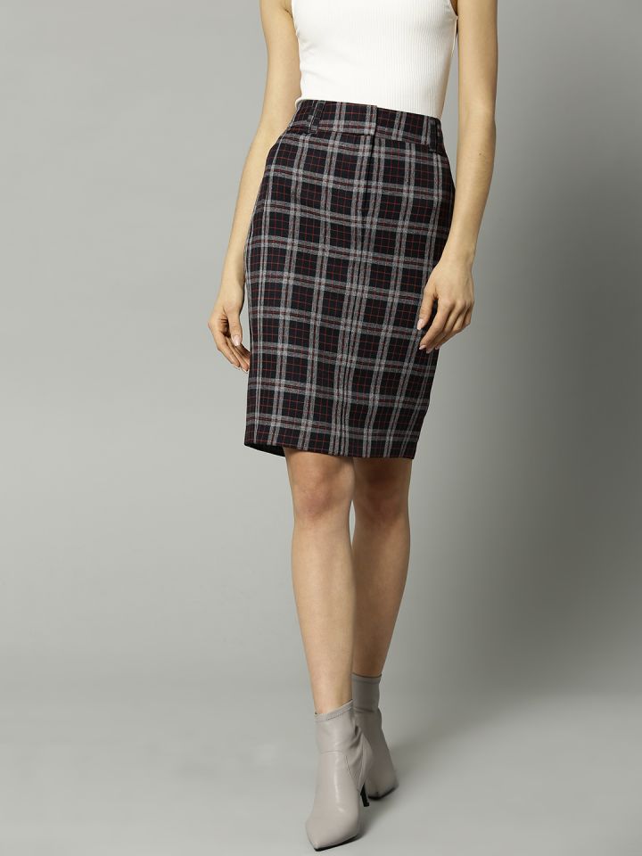 Navy blue skirt hotsell marks and spencer