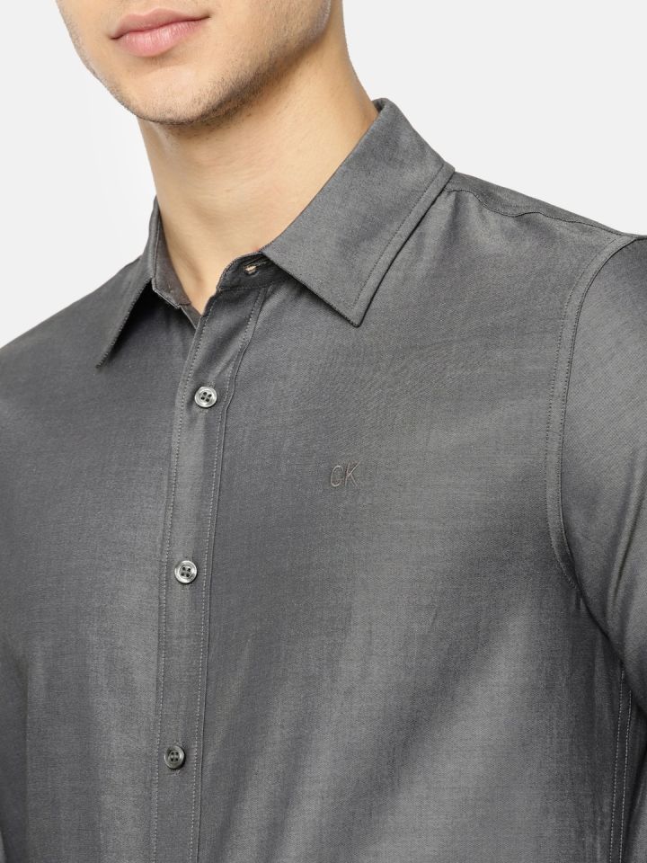 Calvin Klein Jeans Men Charcoal Grey Slim Fit Solid Casual Shirt