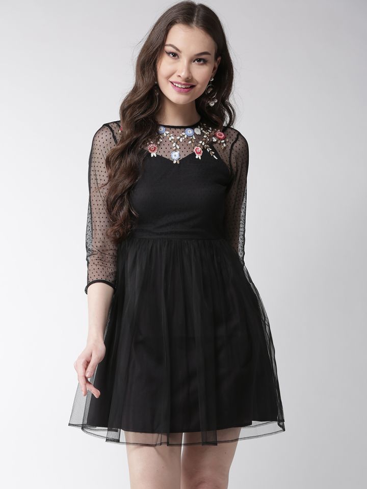 Black dress 2025 myntra