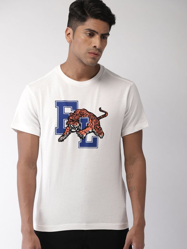 levis t shirt myntra
