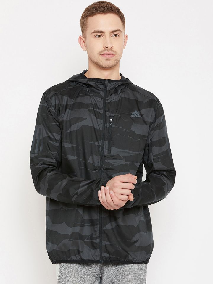 Own the run graphic wind jacket discount
