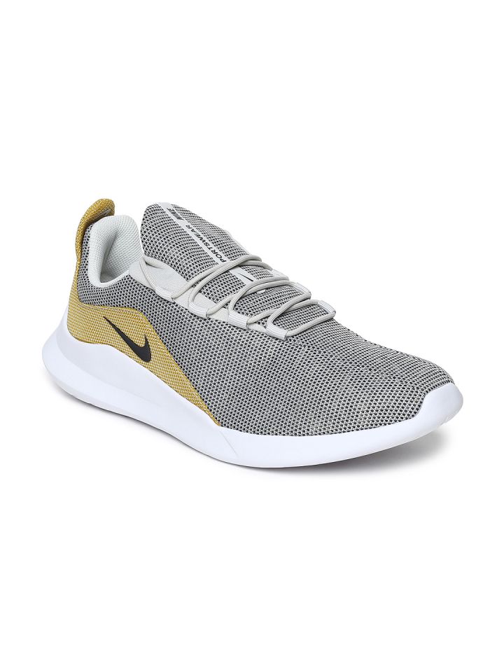 Nike viale deals premium men's