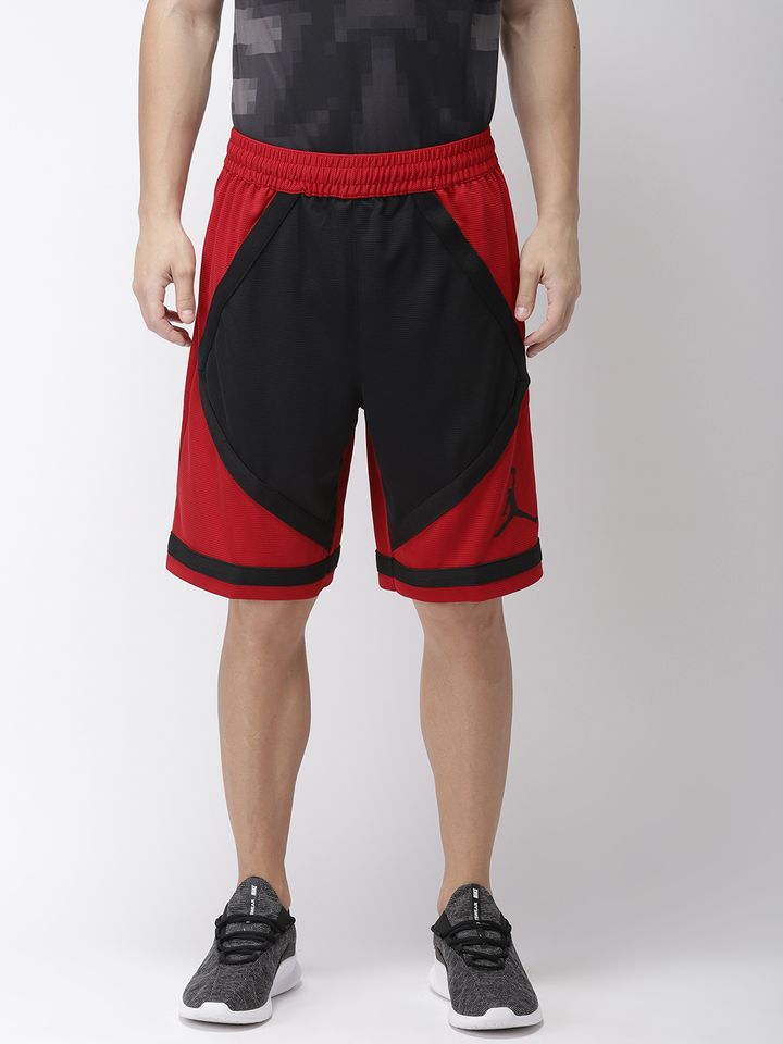 nike shorts myntra