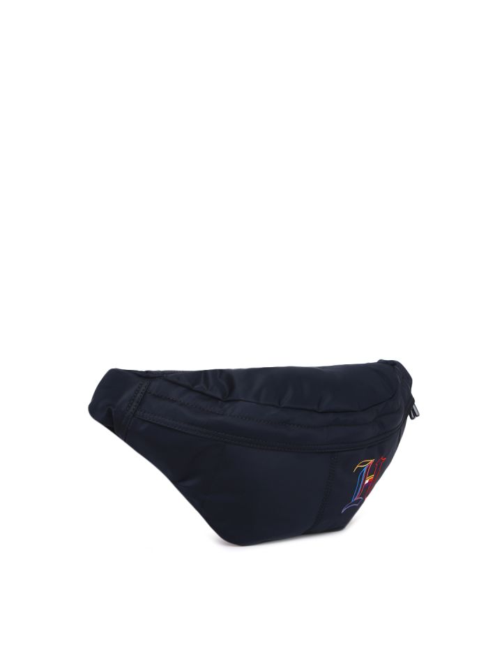 Waist bag sales myntra