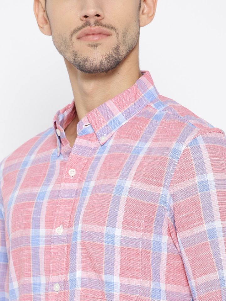 Buy American Eagle Outfitters Men Pink Blue Regular Fit Checked