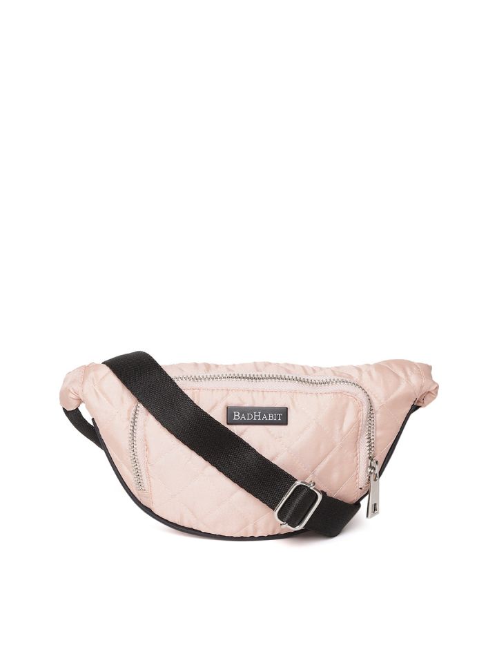 fanny pack myntra