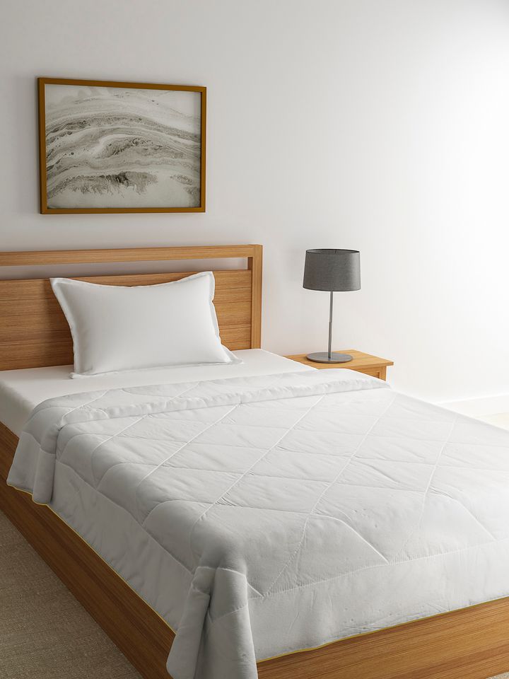 Buy Bianca White Solid Ac Room 150 Gsm Single Bed Comforter Blankets Quilts And Dohars For Unisex 9587767 Myntra
