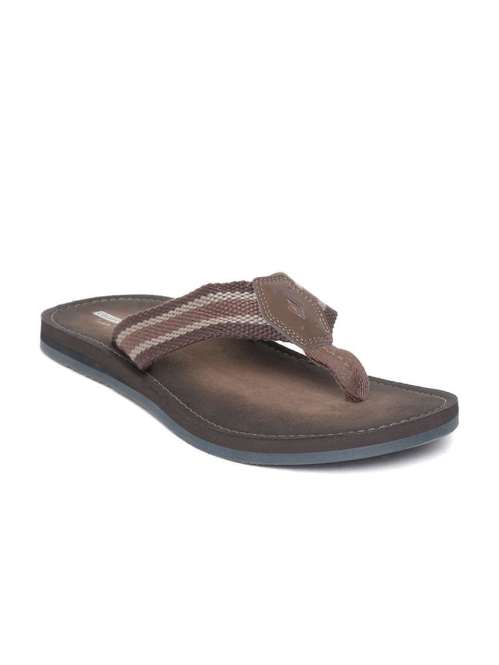 Clarks Men Brown Striped Thong Flip Flops