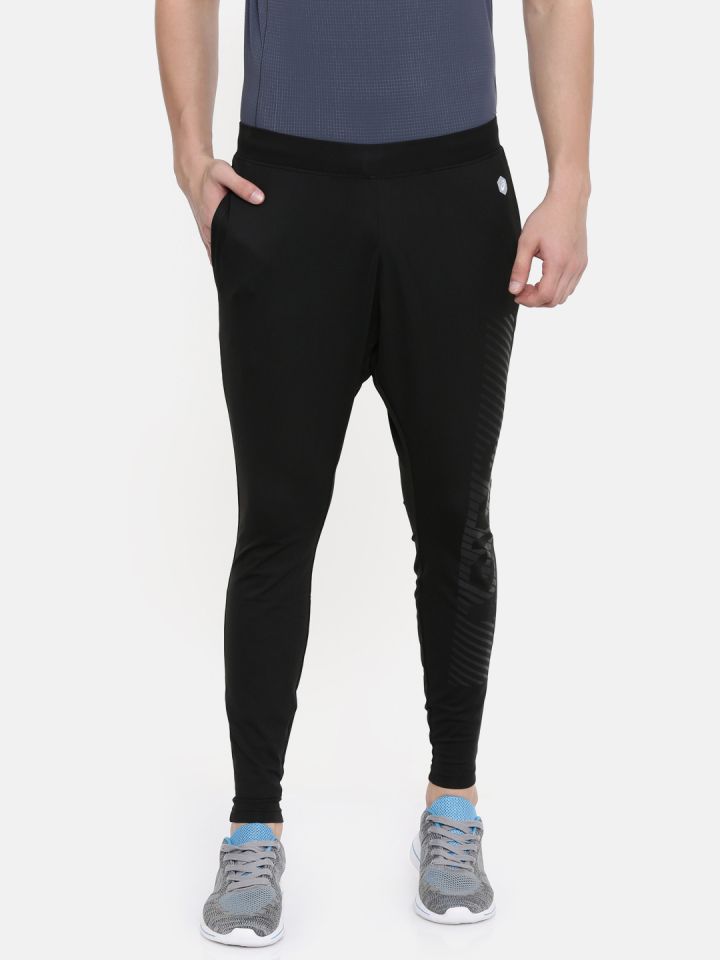 Asics best sale fitted knit