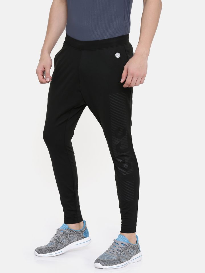 Asics top fitted knit