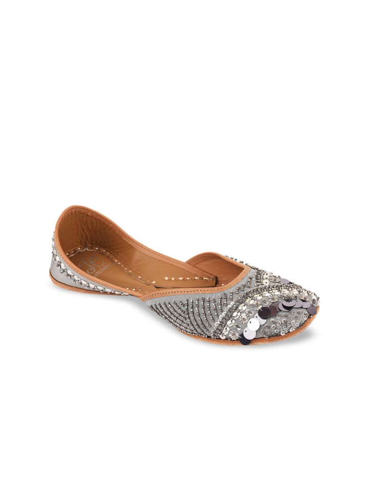Jutti online myntra outlet
