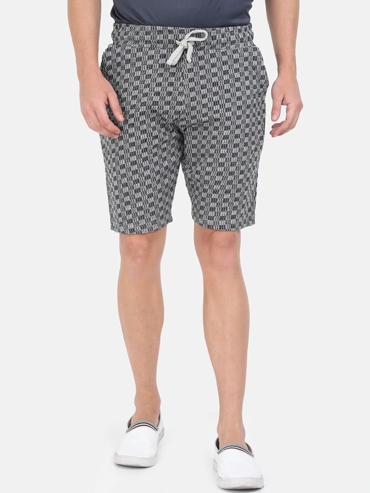 Buy Masculino Latino Men Grey Checked Regular Fit Regular Shorts
