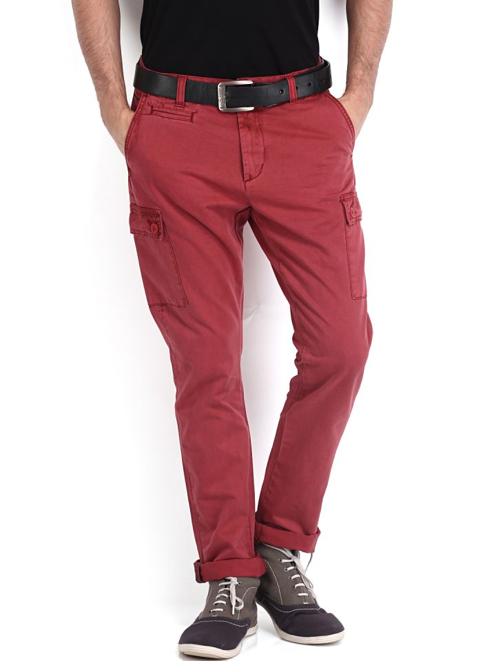 Red outlet cargo trousers