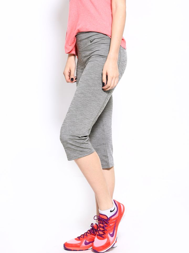 Nike training best sale capris