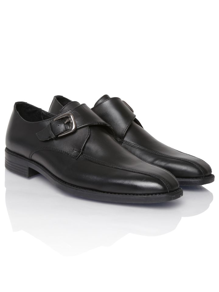 Van heusen best sale shoes myntra
