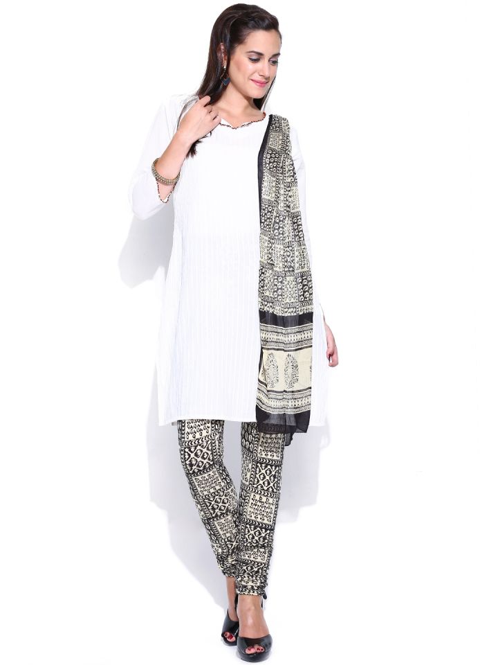grey leggings and dupatta