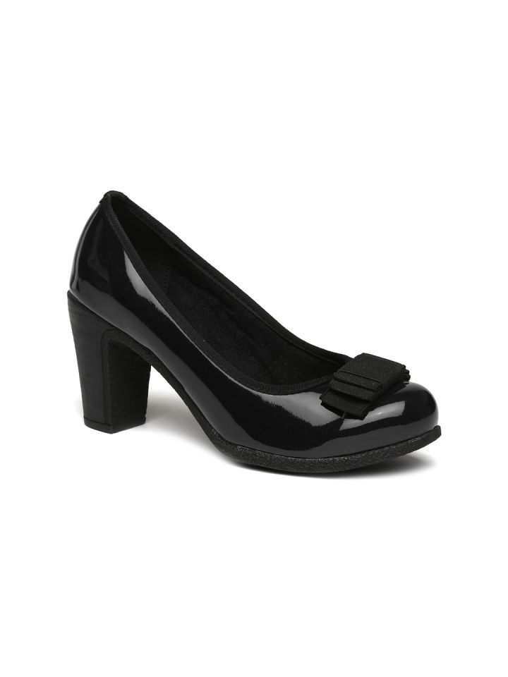 Catwalk Women Black Pumps