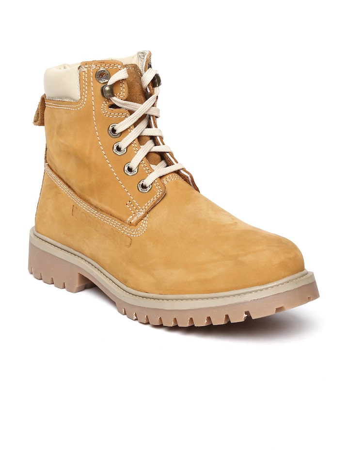 Buy Woodland Boots online | Looksgud.in