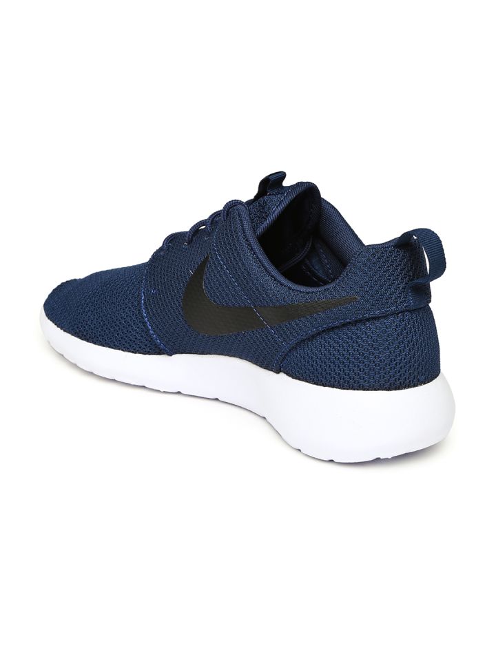 Navy blue shop nike roshe