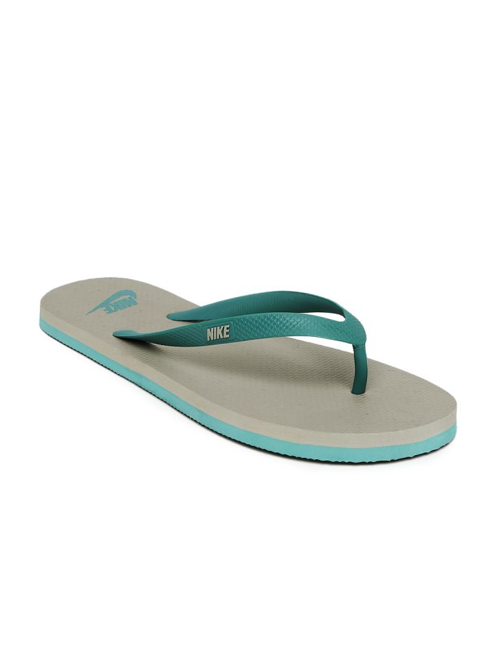 Nike aquaswift best sale flip flops