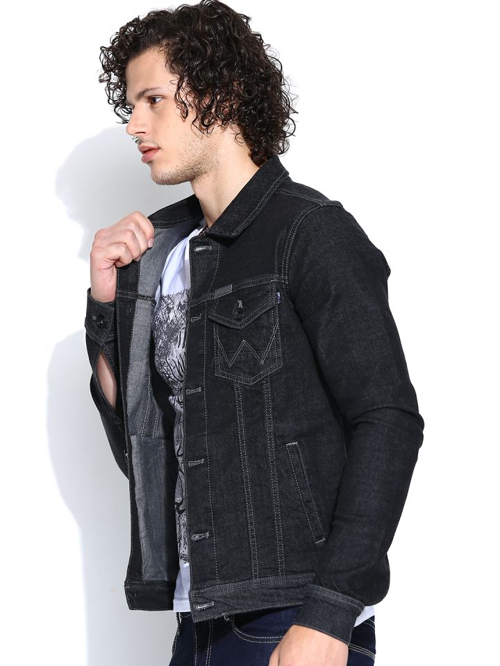 Buy Wrangler Black Panelled Denim Slim Fit Jacket - Jackets for Men 957427  | Myntra
