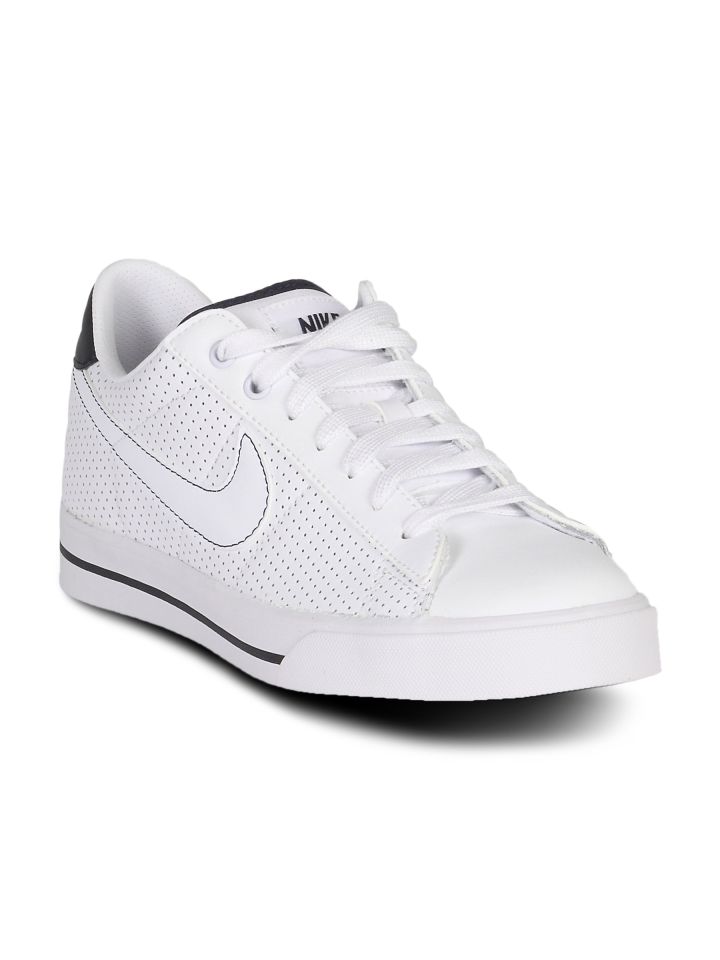 Nike sweet best sale classic white