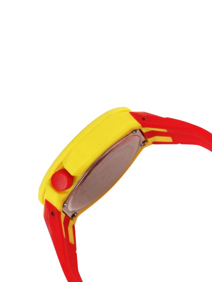 Fila red and sales yellow