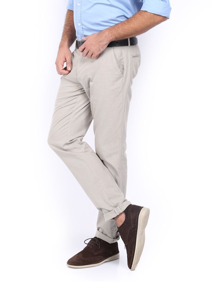 Highlander Men Beige Casual Trousers