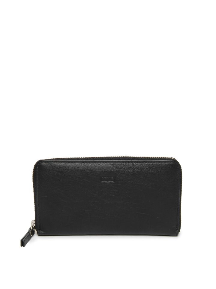 Levis wallets myntra new arrivals