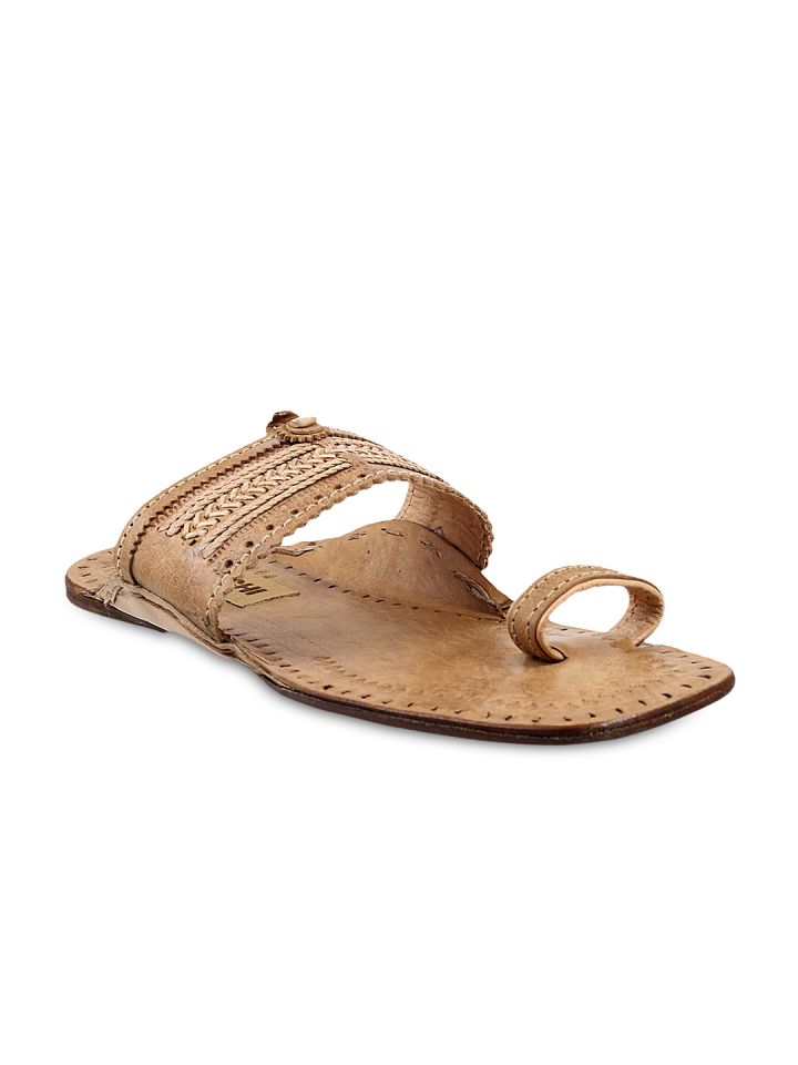 mochi kolhapuri chappal